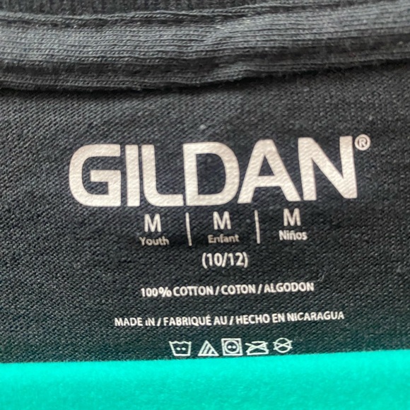 NWT Womans M Gilden Loads of Love Tee - Picture 2 of 2